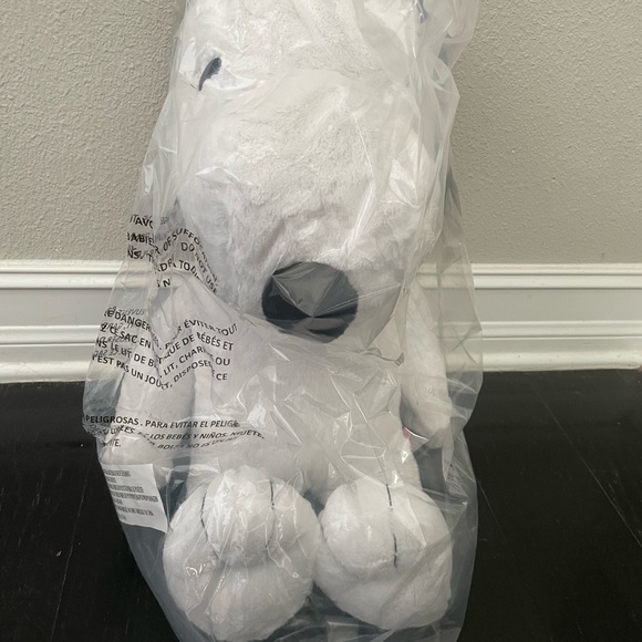 Peanuts Snoopy Jumbo Plush - Picture 2 of 13